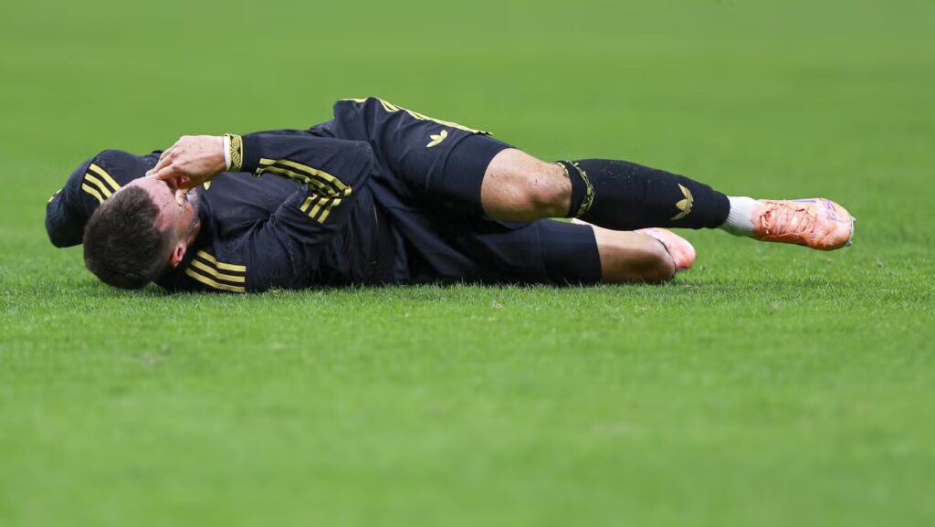 ¿La Selección Mexicana se queda sin Santiago Giménez para el Mundial? Actualización sobre su lesión