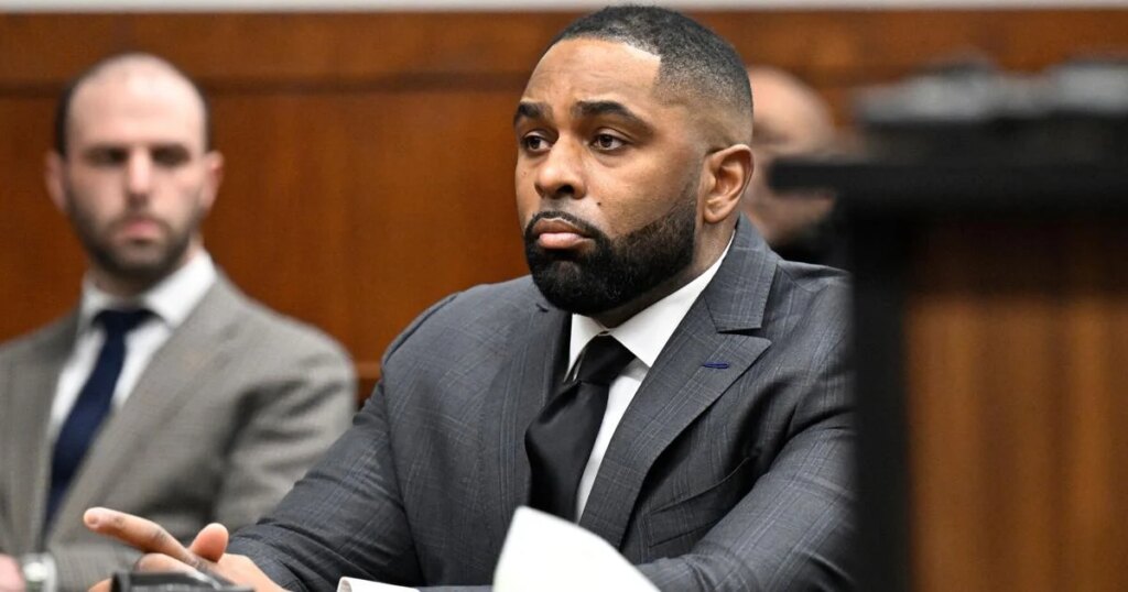 Abogado del entrenador de fútbol americano despedido, Sherrone Moore, busca que se desestimen los cargos en México.