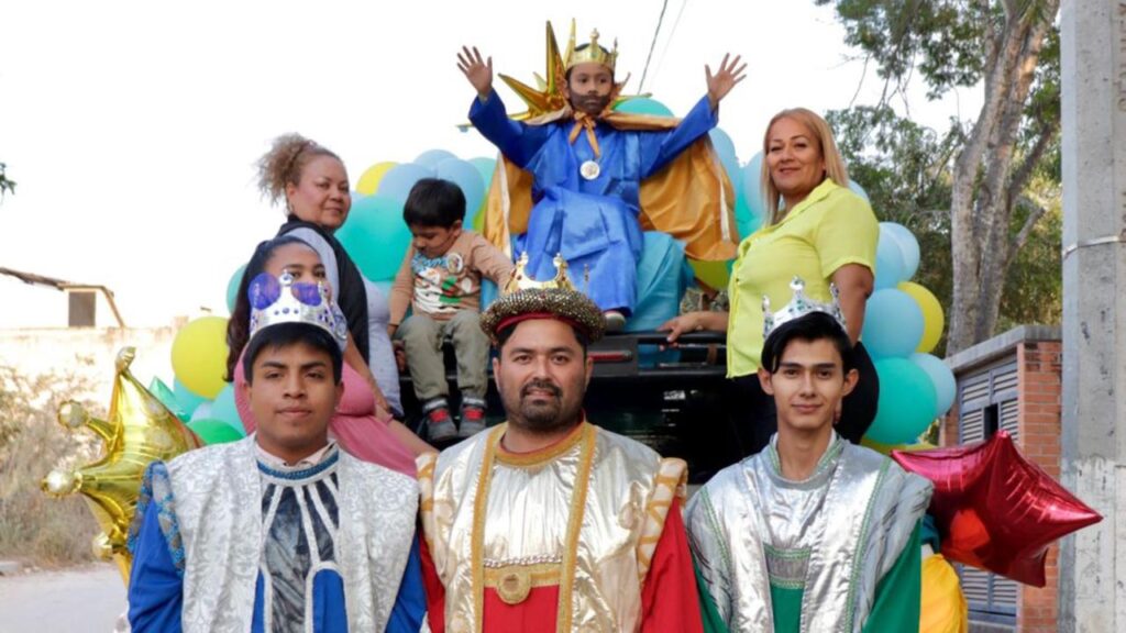Caravana Encantada en Puerto Vallarta: El DIF Municipal rinde homenaje a más de mil niños
