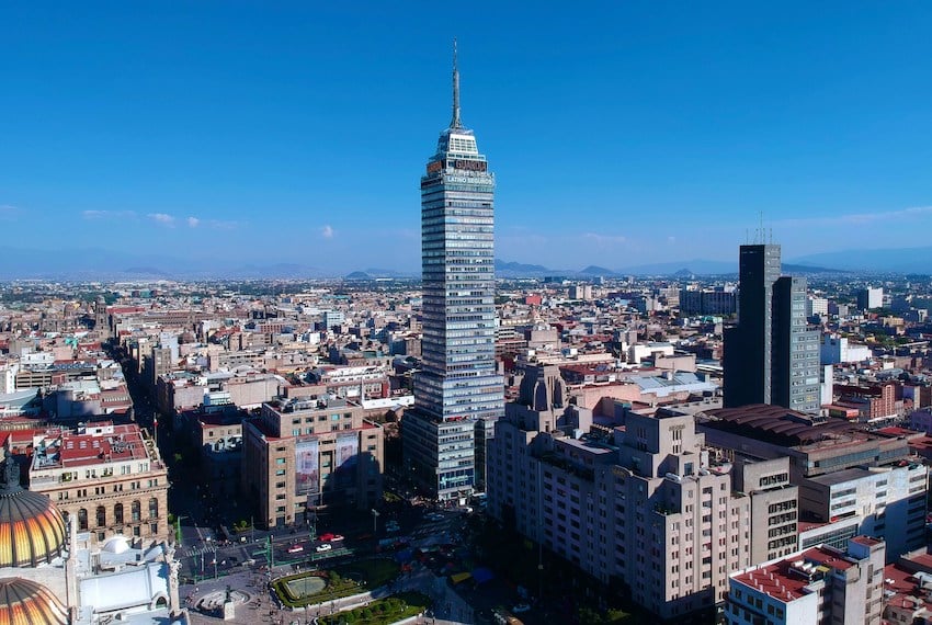 Encuesta de Citi: Los bancos anticipan un crecimiento del PIB del 1.3% y una depreciación del peso a 19:1 para 2026.