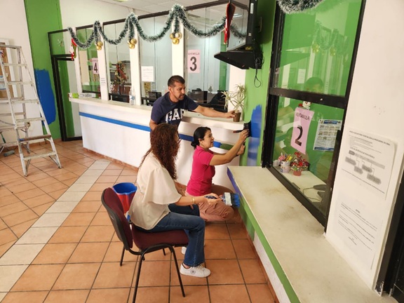 Juan de Dios Gámez inicia dos nuevos proyectos de pavimentación en Culiacán; ciudadanos valoran un gobierno de acciones.