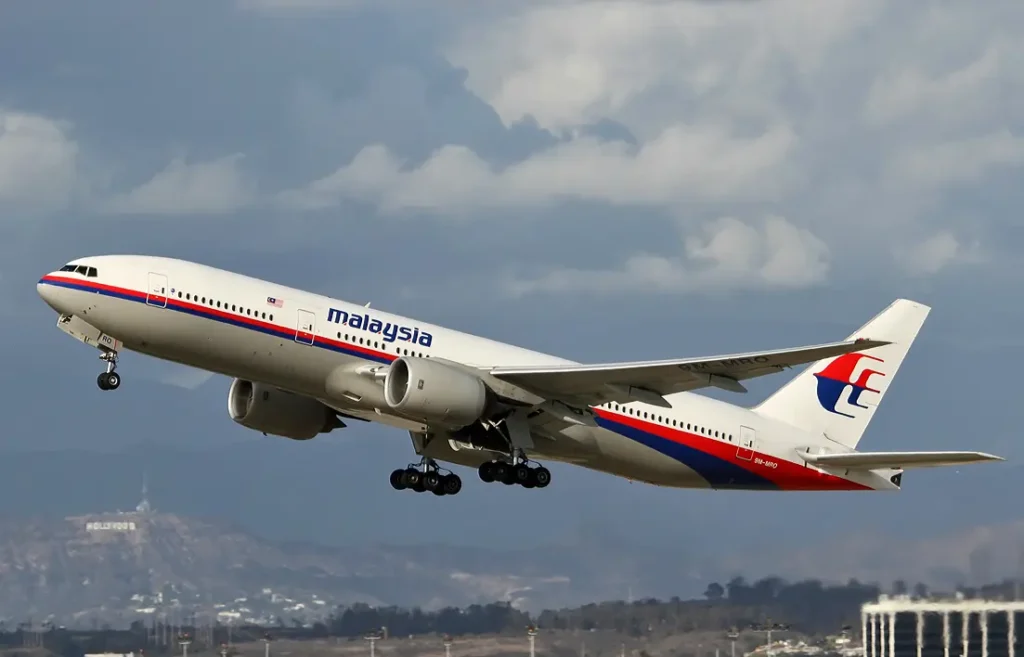 Malasia reinicia la búsqueda del vuelo MH370 en el Océano Índico después de una década de enigmas