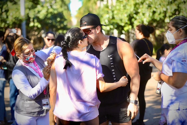 Gran afluencia de ciudadanos a los macrocentros para vacunarse contra el sarampión