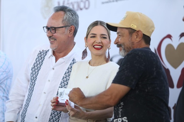 Apoyos de 8 mil pesos para mil pescadores en Mazatlán