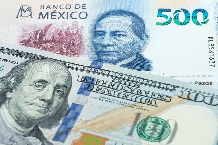 El peso supera los 18 por dólar tras el inesperado recorte de tasas del Banxico