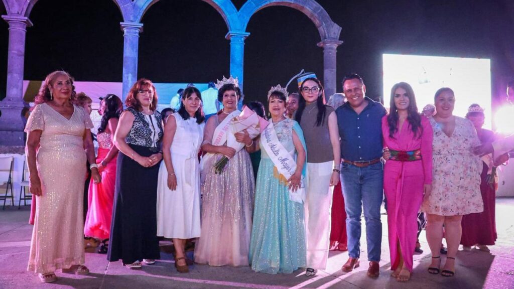 Gala y Tradición: Patricia Galindo es Elegida Reina de la Tercera Edad 2026