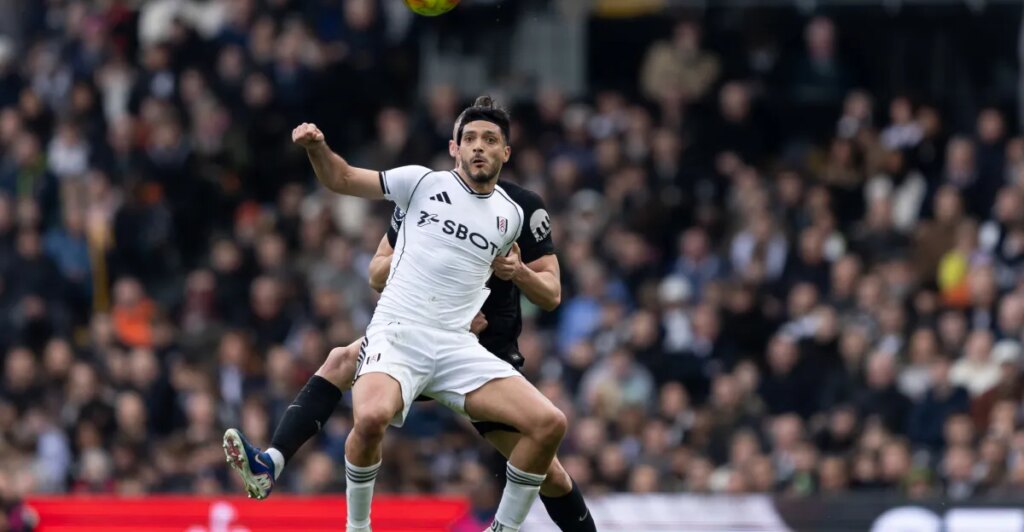 Mexicanos en el Extranjero: Cómo Mantenerse Conectados