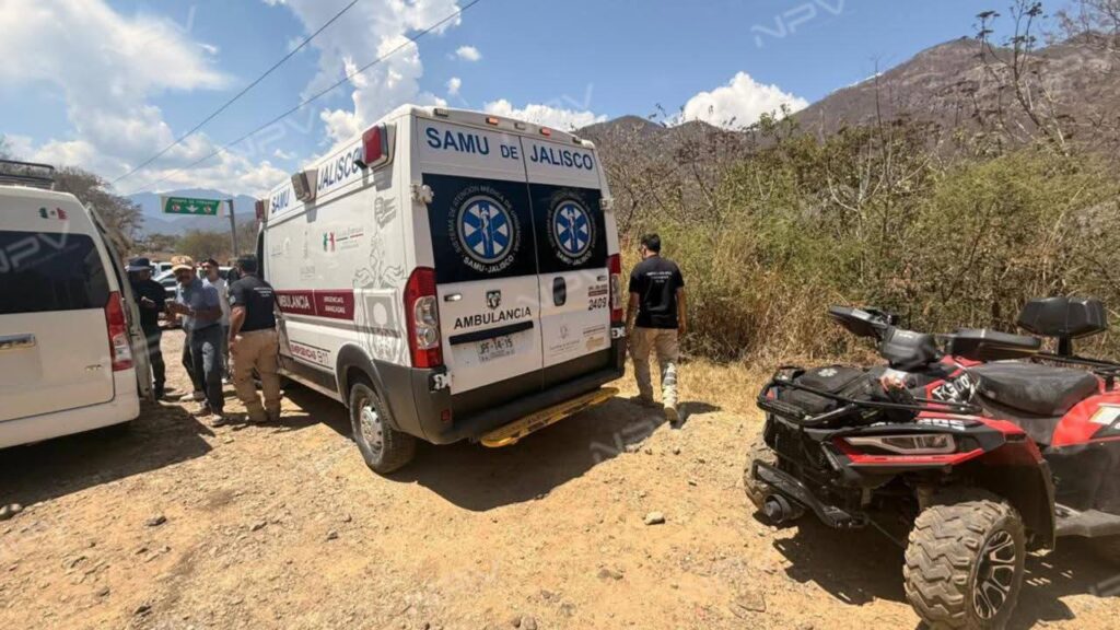 Policías estatales brindan apoyo a peregrina herida en la Cruz de Romero