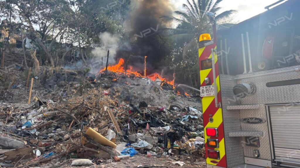 Conflicto de pareja resulta en casa incendiada en Cartolandia